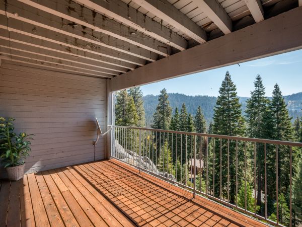 Yosemite Area Home 984661