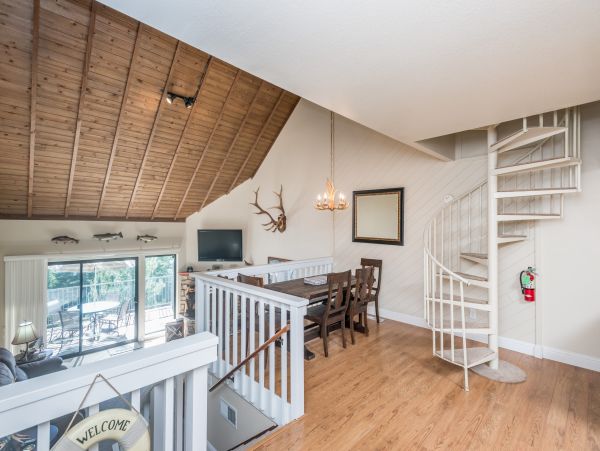 Yosemite Area Home 984661