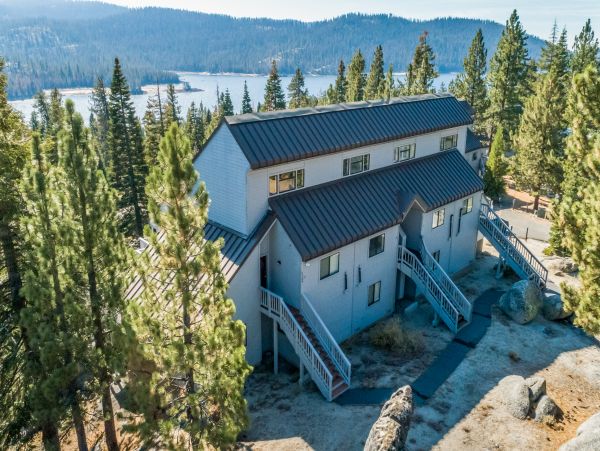 Yosemite Area Home 984661