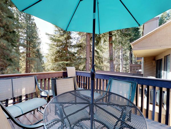 Yosemite Area Home 984662
