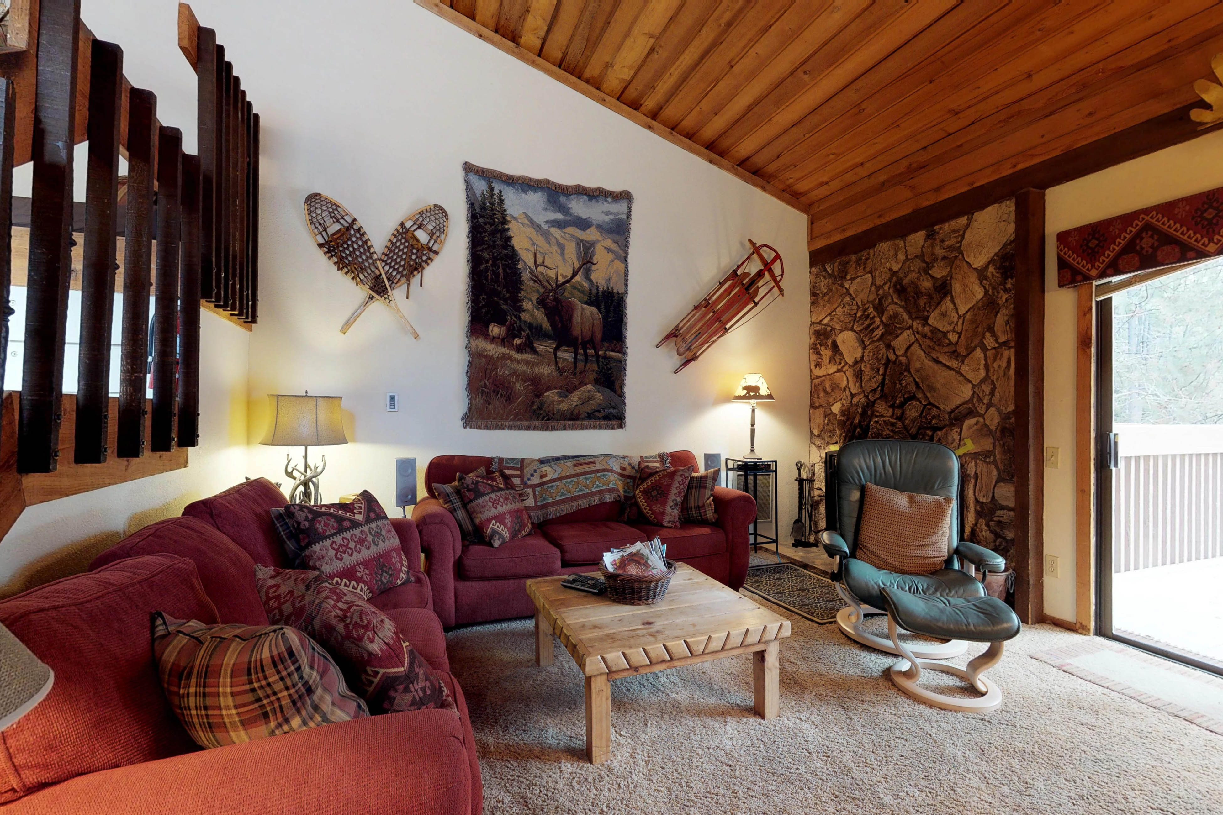 Yosemite Area Home 984663