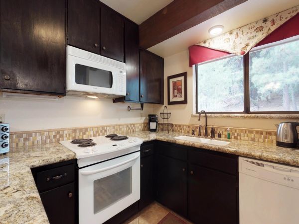 Yosemite Area Home 984663