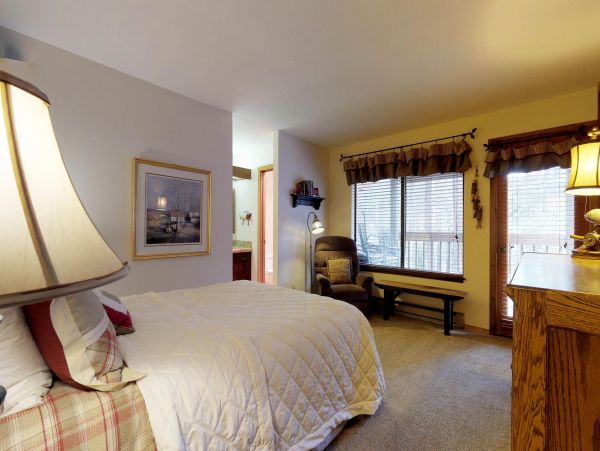 Yosemite Area Home 984663