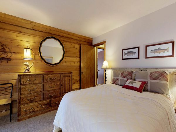 Yosemite Area Home 984663