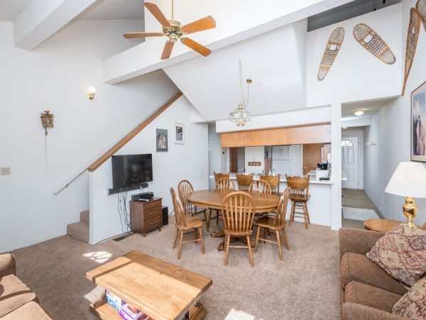 Yosemite Area Home 984664