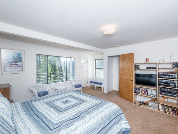 Yosemite Area Home 984664
