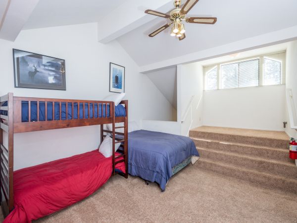 Yosemite Area Home 984664