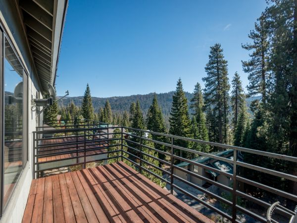 Yosemite Area Home 984664