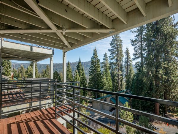 Yosemite Area Home 984664