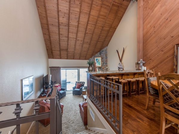 Yosemite Area Home 984666