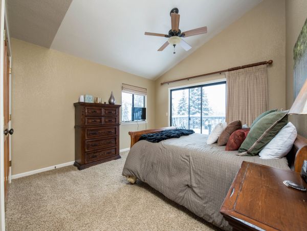 Yosemite Area Home 984666