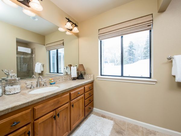 Yosemite Area Home 984666