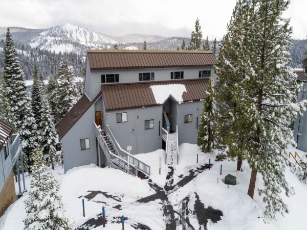 Yosemite Area Home 984666