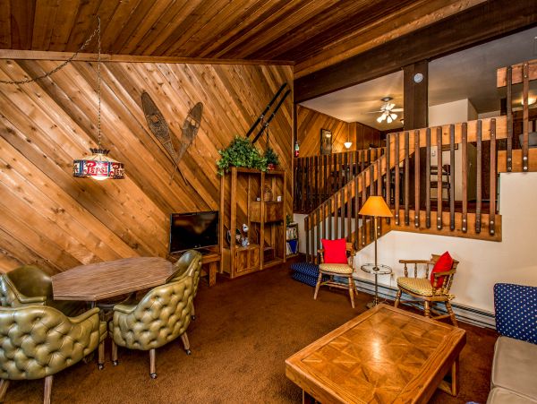 Yosemite Area Home 984667