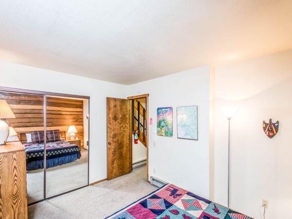 Yosemite Area Home 984667