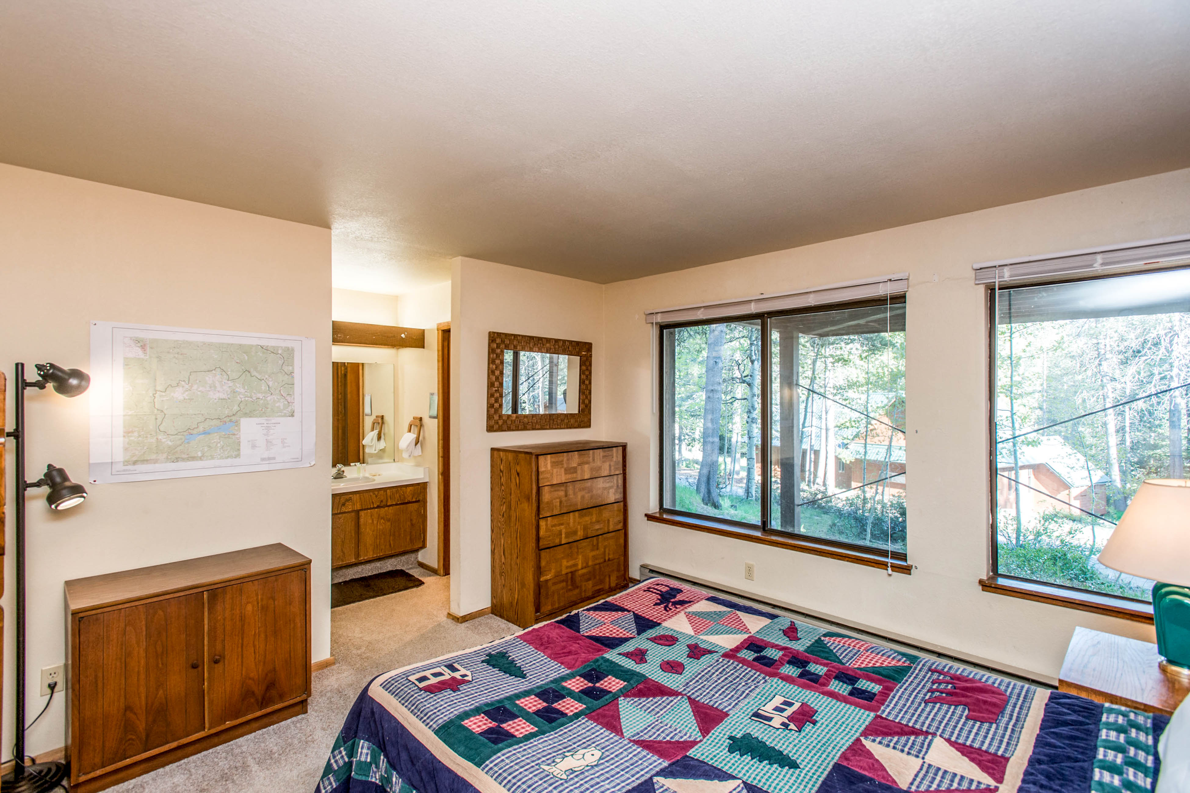 Yosemite Area Home 984667