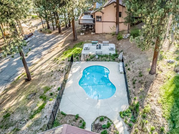 Yosemite Area Home 984667