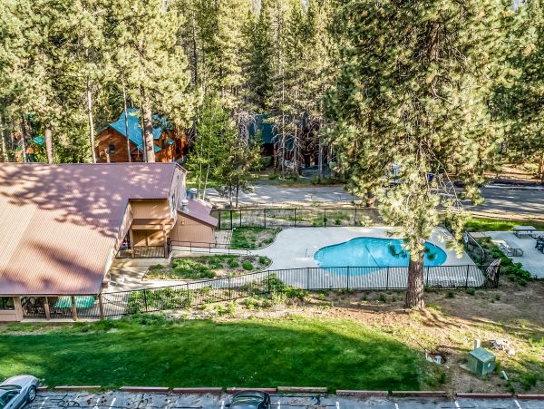 Yosemite Area Home 984667