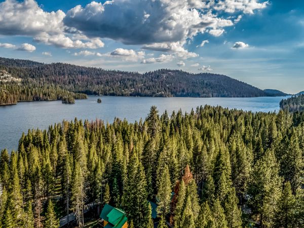 Yosemite Area Home 984667