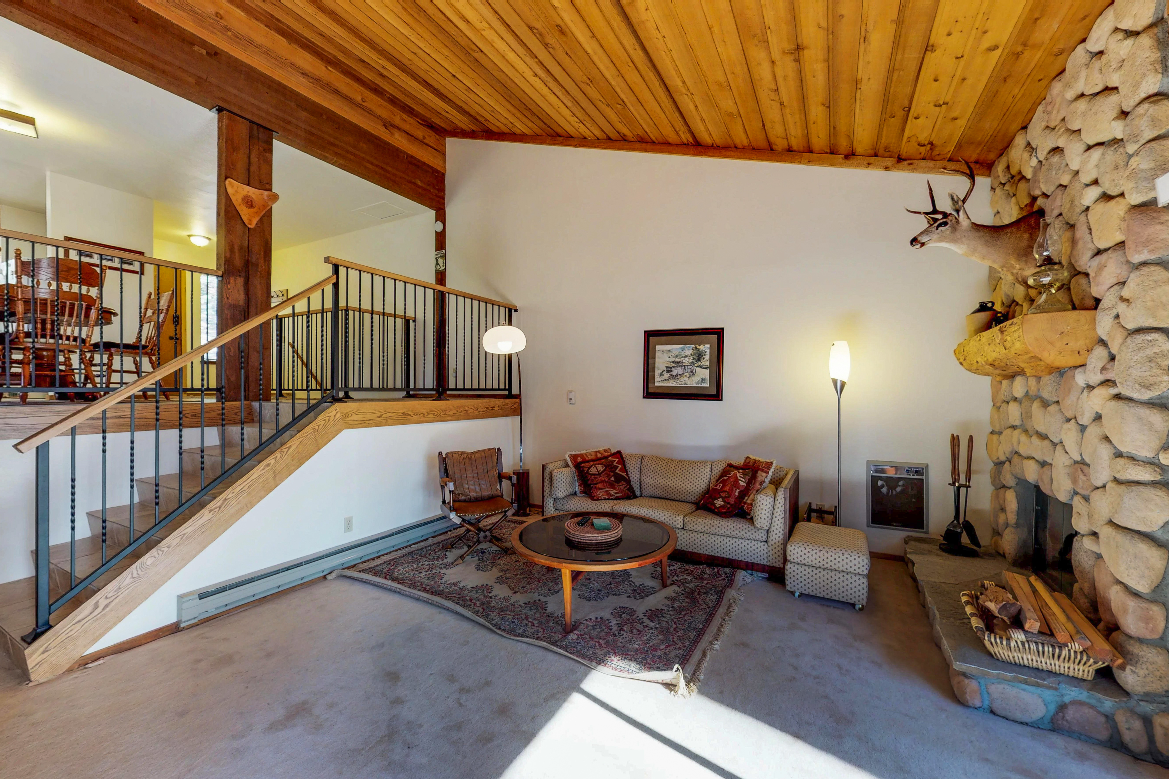 Yosemite Area Home 984668