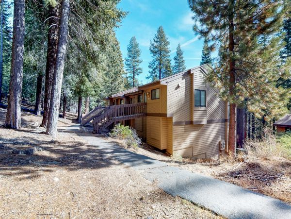 Yosemite Area Home 984668