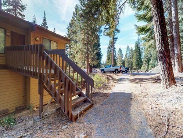 Yosemite Area Home 984668