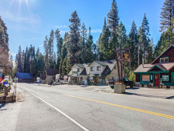 Yosemite Area Home 984668