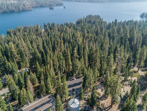 Yosemite Area Home 984669