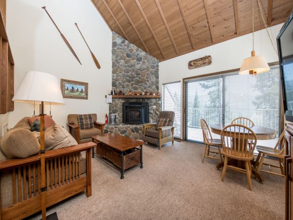 Yosemite Area Home 984669