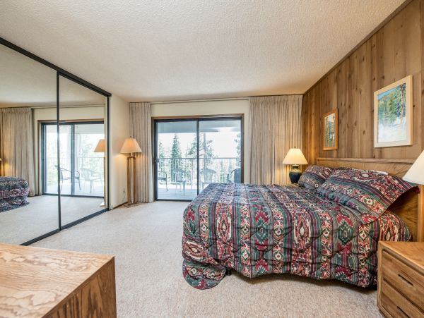 Yosemite Area Home 984669