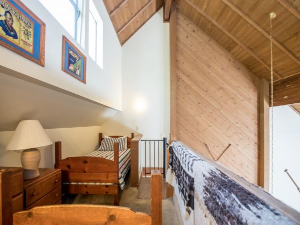 Yosemite Area Home 984669