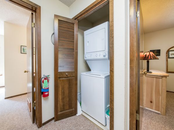 Yosemite Area Home 984669