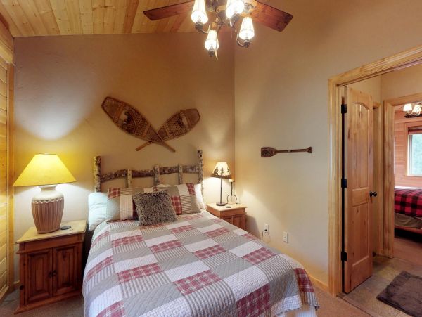 Yosemite Area Home 984670