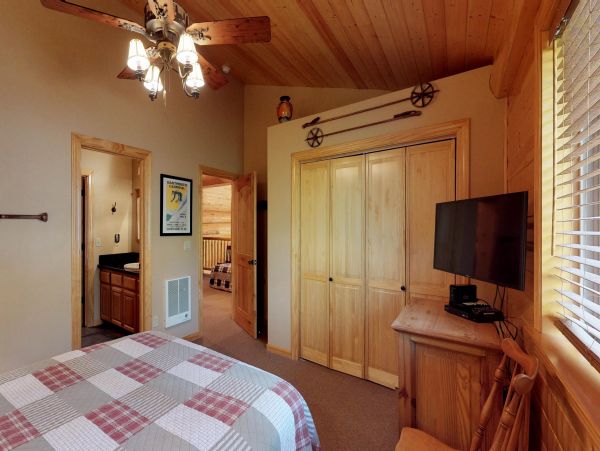 Yosemite Area Home 984670