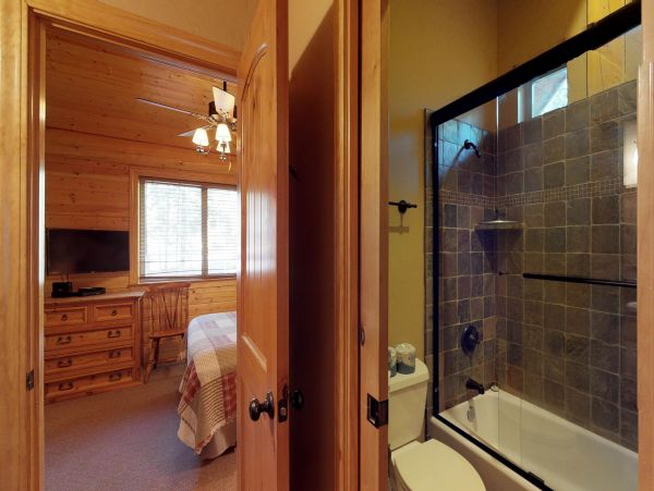 Yosemite Area Home 984670