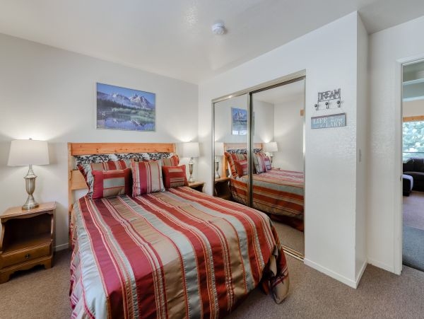Yosemite Area Home 984671