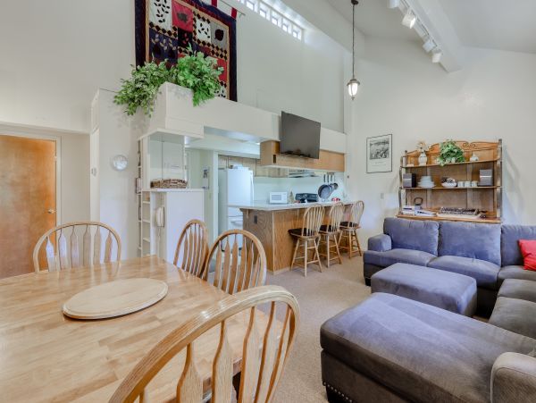 Yosemite Area Home 984671