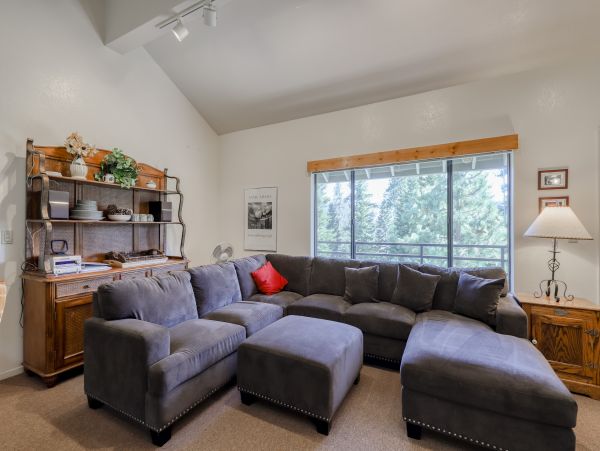 Yosemite Area Home 984671