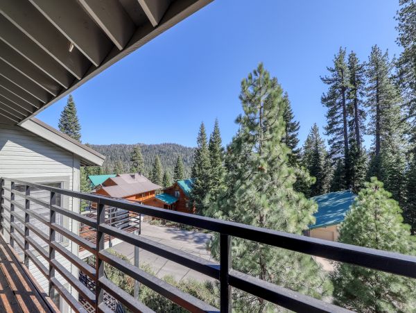 Yosemite Area Home 984671