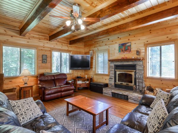 Yosemite Area Home 984673