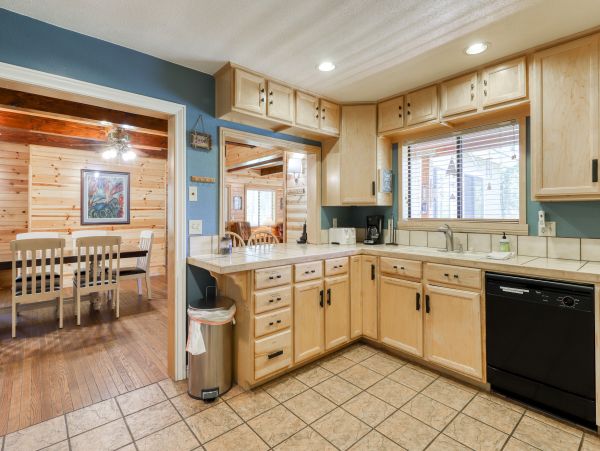 Yosemite Area Home 984673