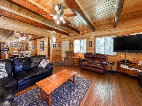Yosemite Area Home 984673