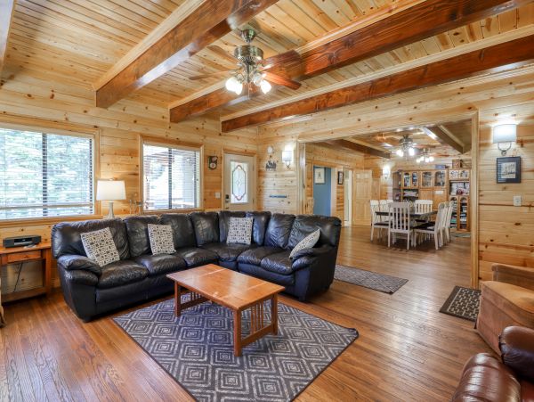 Yosemite Area Home 984673