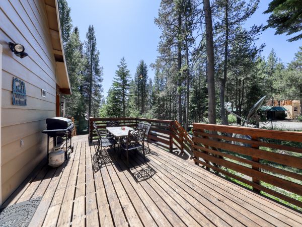 Yosemite Area Home 984673