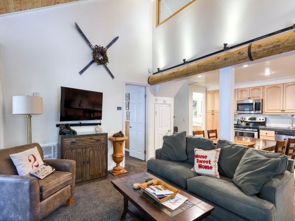 Yosemite Area Home 984674