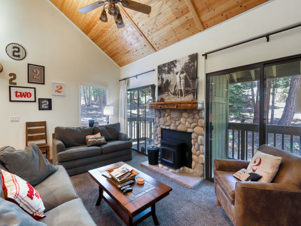Yosemite Area Home 984674