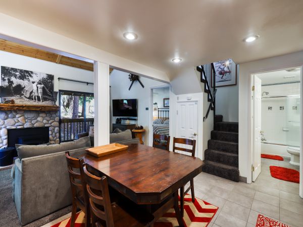 Yosemite Area Home 984674