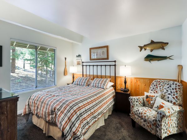 Yosemite Area Home 984674