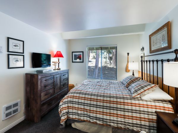 Yosemite Area Home 984674