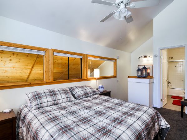 Yosemite Area Home 984674